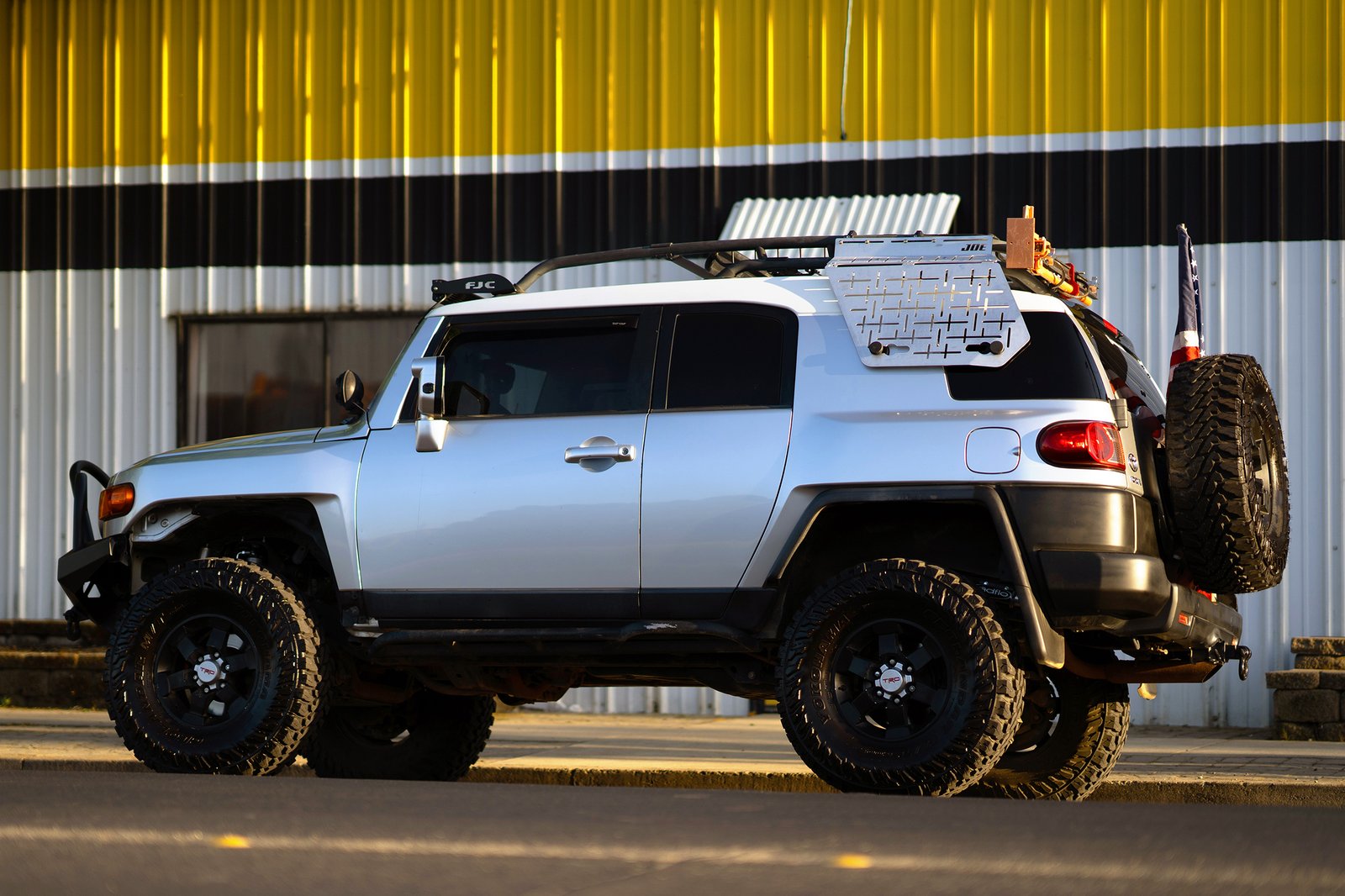 FJ Cruiser Side Load Access Panel v2 for Stock Tube Rack